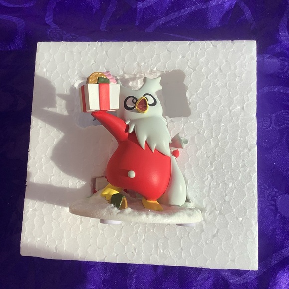 New Delibitd Christmas Edition Pokémon Standing Figurine Error Manufactured - Picture 5 of 16